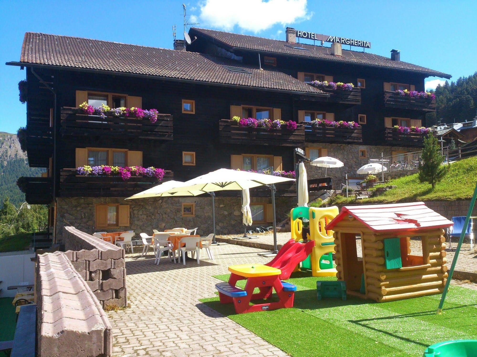 Hotel Margherita Livigno Exteriér fotografie